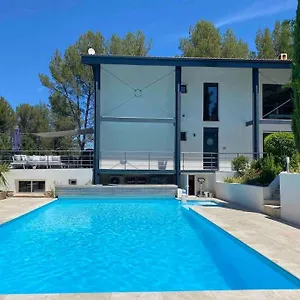 Appartement 2-4 Pers. Piscine, Entre Aix Et Cassis, La Destrousse