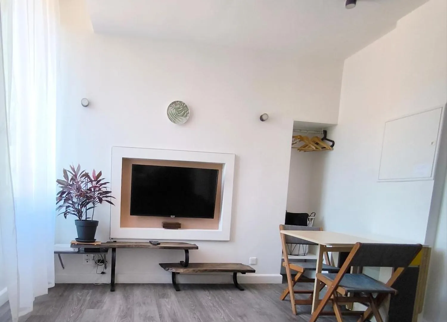 Appartement Studio Lumineux Avec Belle Vue Salernes France